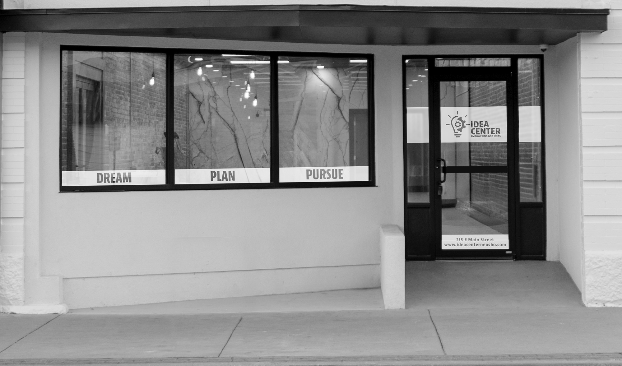 Idea Center - Photo of the building location - 215 E Main Street, Neosho, MO